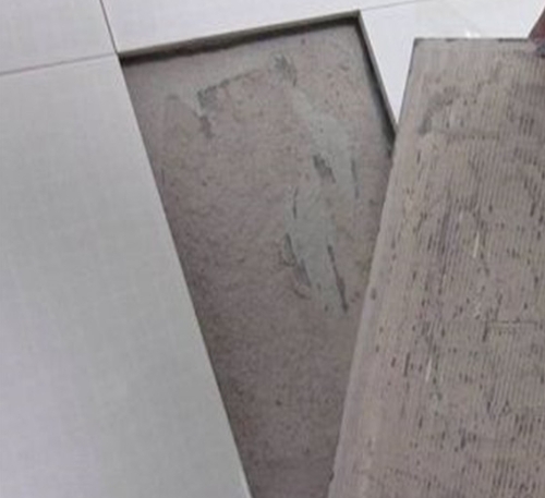 保亭瓷砖空鼓维修公司分享瓷砖铺贴时如果打浆（即涂抹在瓷砖背面和基层上的砂浆或瓷砖胶）过少，会带来以下问题